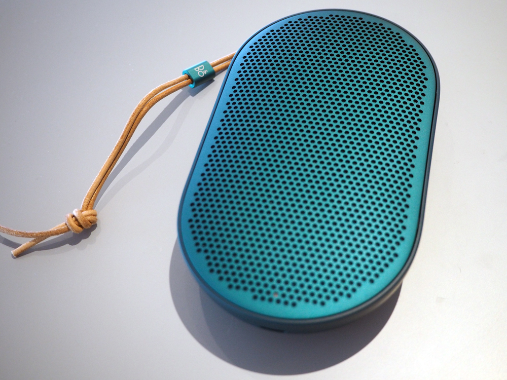 BeoPlay P2, Teal